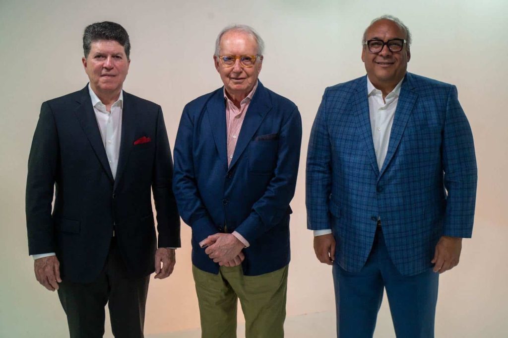Luis Ros, Manuel Carreras y Franklyn Lithgow.
